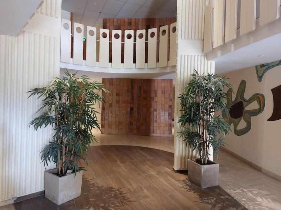 Studio Eleverca 3*- Rez De Jardin Terrasse - Axelle Loc'Appart Манделю-ла-Напул Екстериор снимка