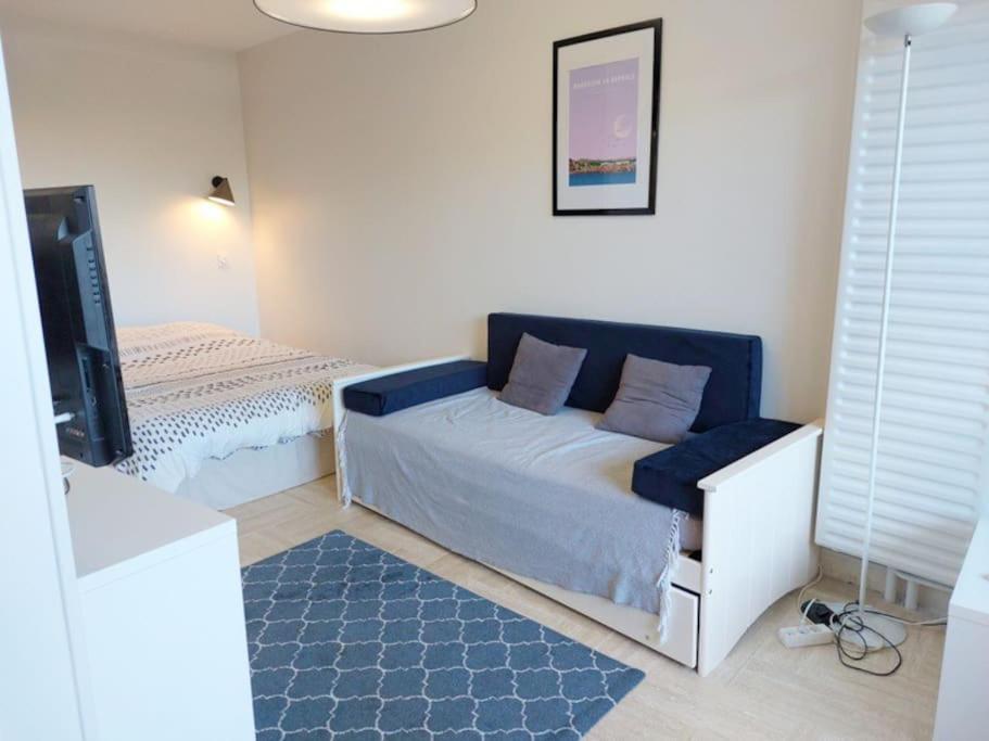 Studio Eleverca 3*- Rez De Jardin Terrasse - Axelle Loc'Appart Манделю-ла-Напул Екстериор снимка