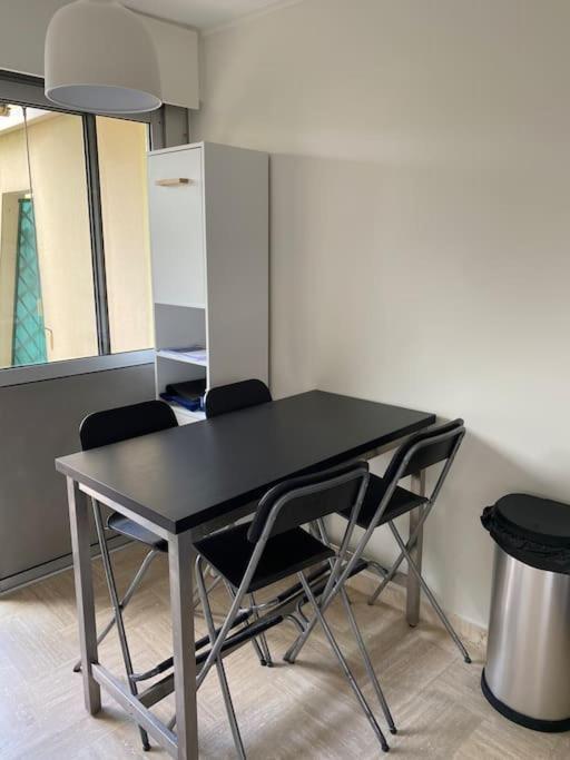 Studio Eleverca 3*- Rez De Jardin Terrasse - Axelle Loc'Appart Манделю-ла-Напул Екстериор снимка
