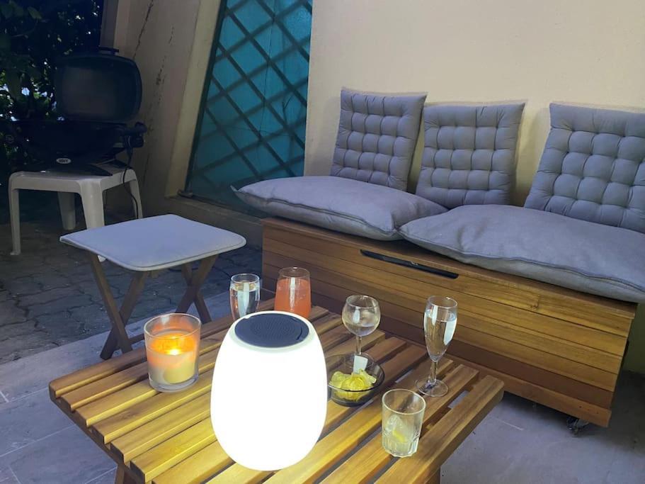 Studio Eleverca 3*- Rez De Jardin Terrasse - Axelle Loc'Appart Манделю-ла-Напул Екстериор снимка